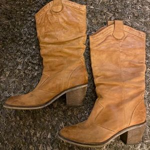 SOLD! 💓 Aldo cute boots size 39